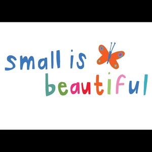 Small, XS, Kids size 16 (daughter wore as a teen)